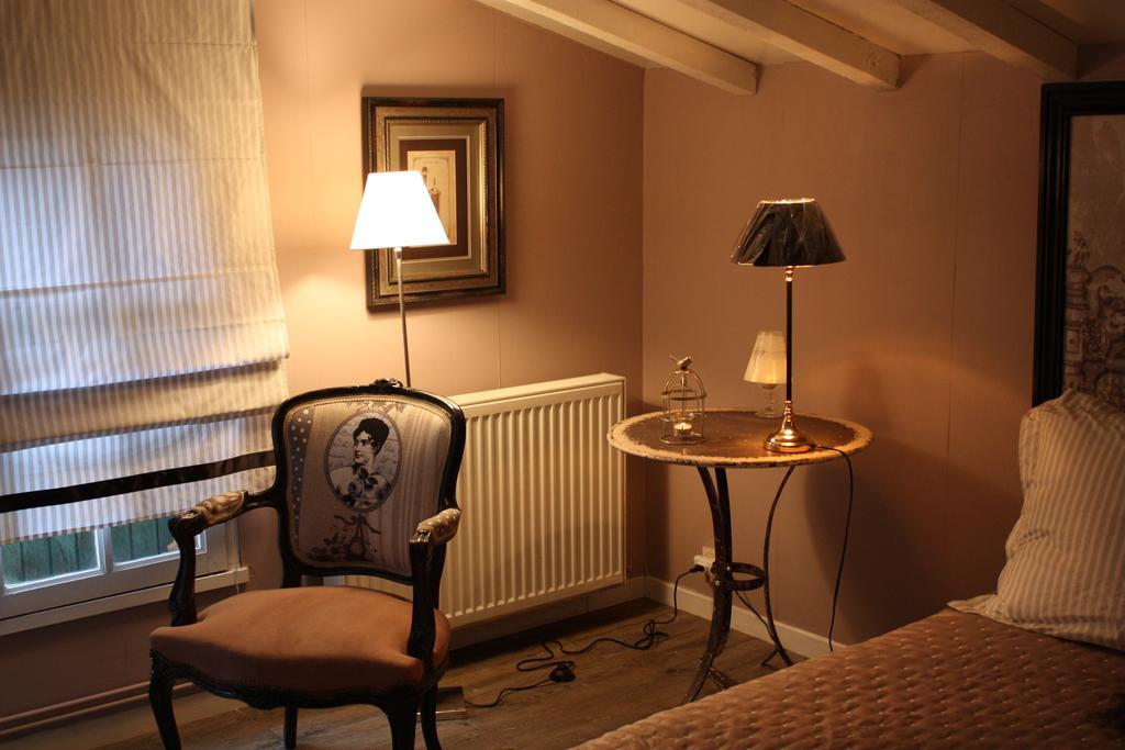 Le Domaine De La Lezardiere B&B Espiet Oda fotoğraf